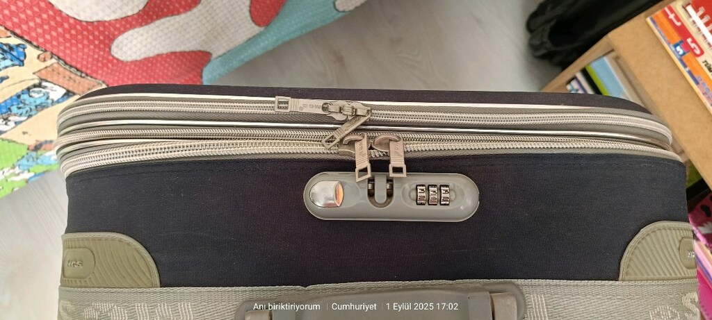 büyük boy çok gözlü ve de çok kullanışlı valiz gel gör al kullan. - 5