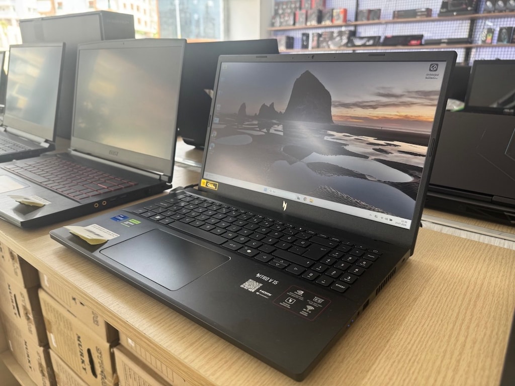 ACER PREDATOR *İ7 13620H İŞLEMCİ *16GB RAM *512GB SSD *RTX5060 8GB E.K - 3