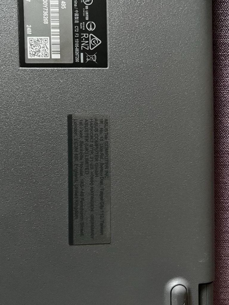 Asus X515E laptop - 4