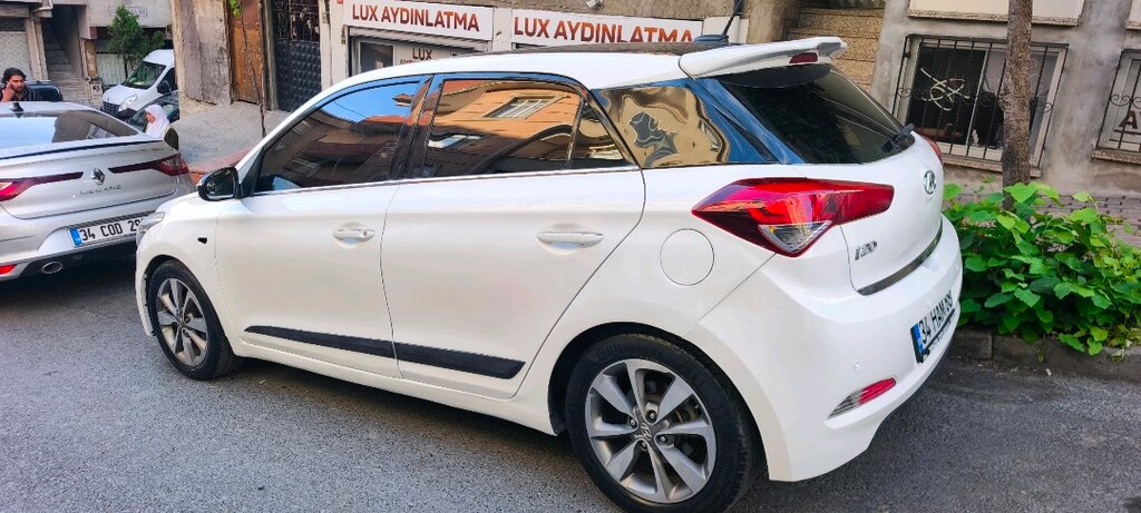 İ20 Cam Tavan - 13