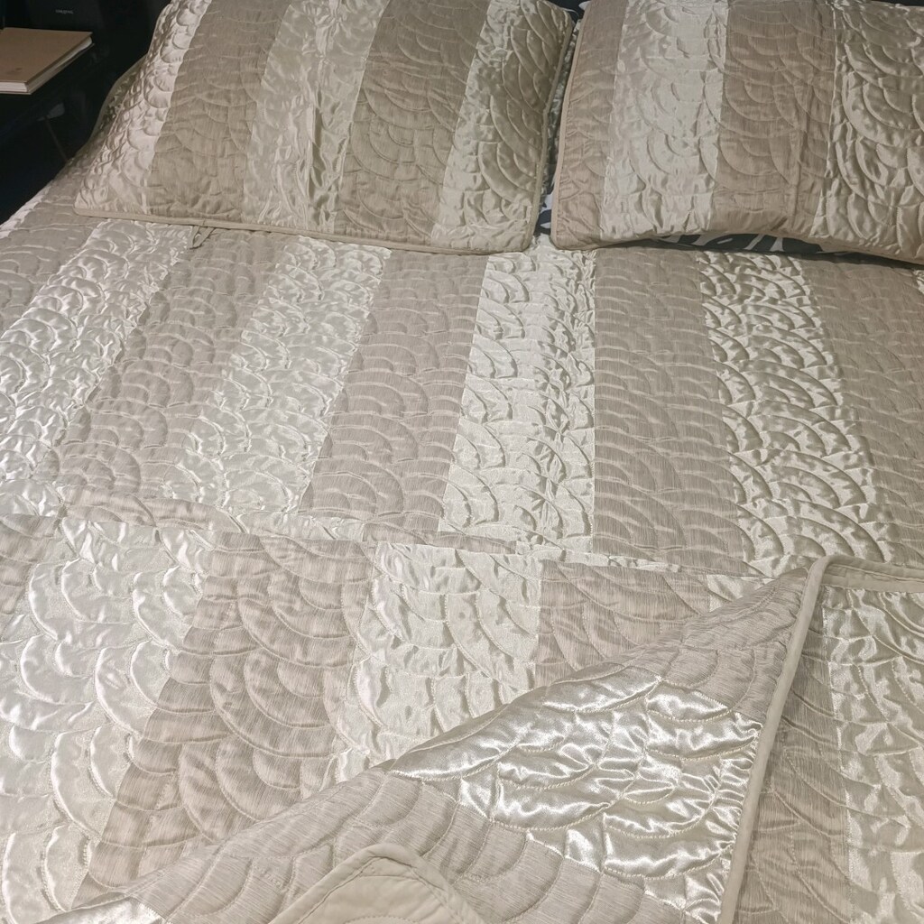BENGOVİLLE YATAK ÖRTÜSÜ SIFIR EV HEDİYESİ OLARAK GELDİ 2 ADET 180X260 - 4