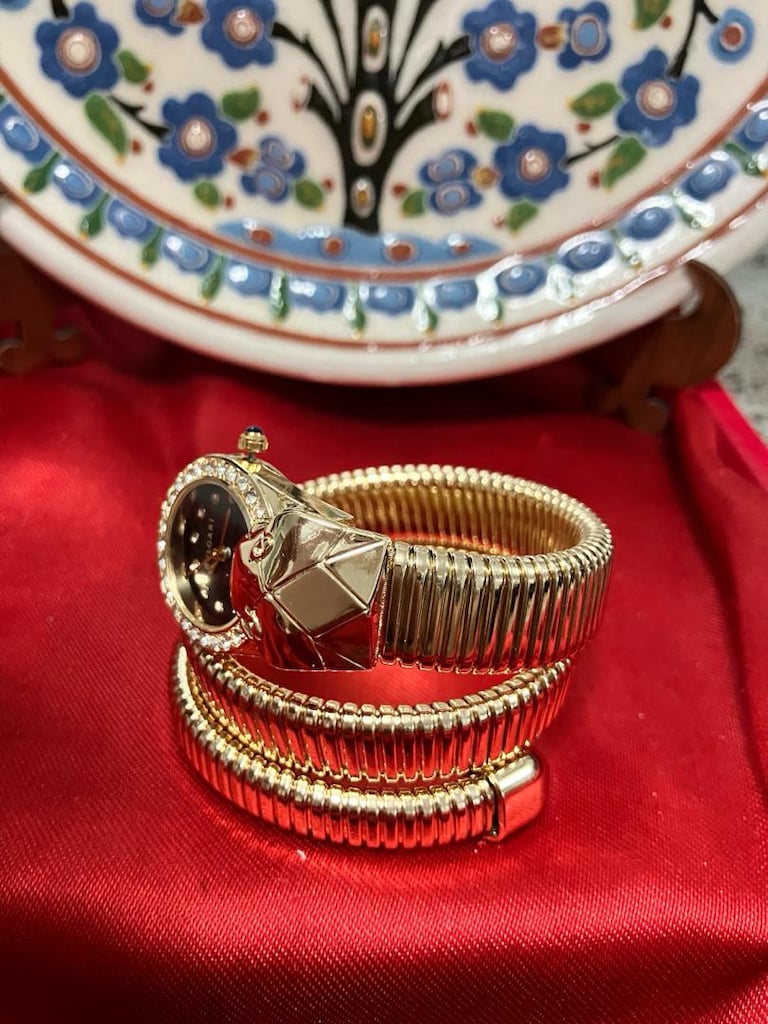 Bvlgari siyah Kadranlı Altın Tonlu yılan kordon kadın saati - 5