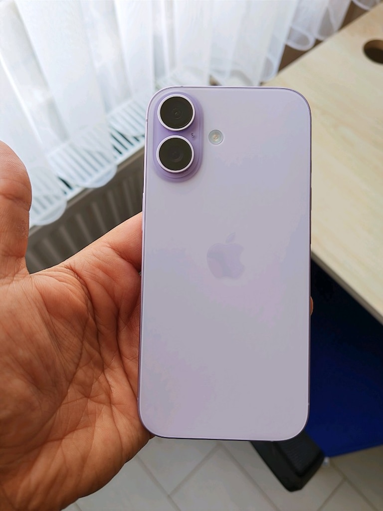 iPhone 17 Lavanta Sıfır Gibi 2 Aylık Kutu Fatura Garanti
