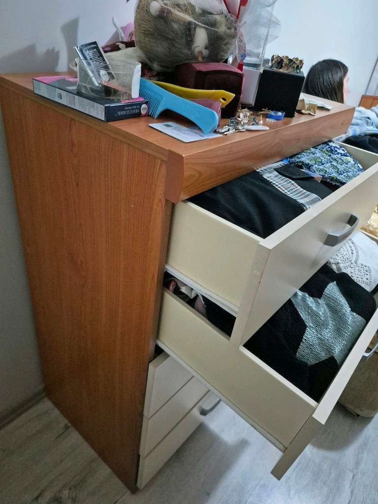 Beyaz Çekmeceli Komodin - 2