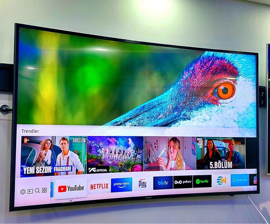 SAMSUNG CURVED 140 EKRAN 4K SMART LED TV - 4