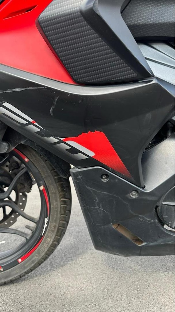 BAJAJ RS 200 - 20