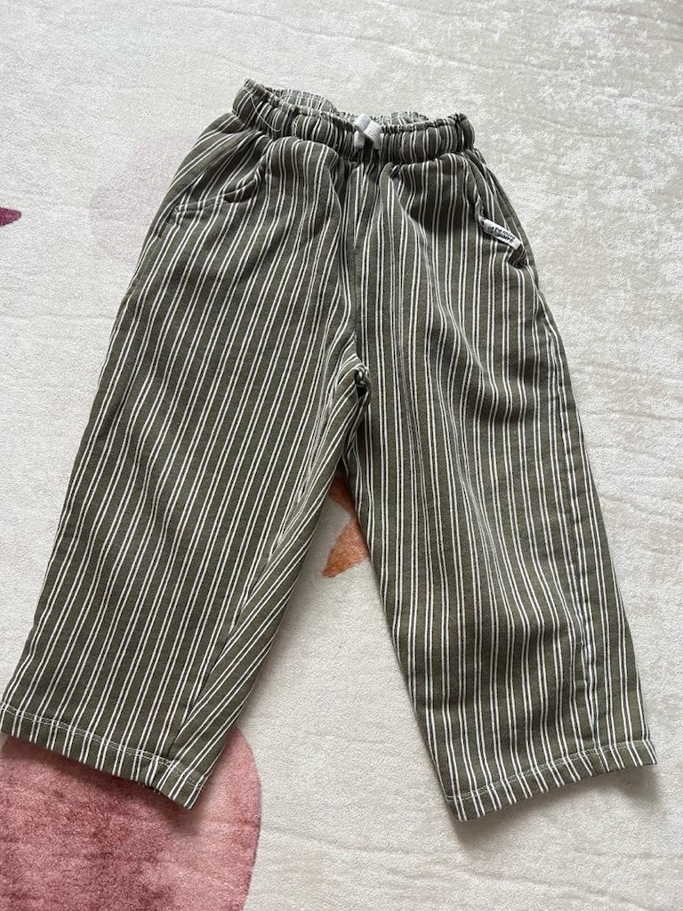 ZARA erkek 4 yaş 5adet havuç pantolon 4yaş erkek 2adet sweatshirt - 3