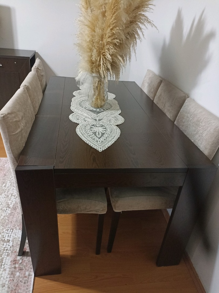 Yemek masası, 6 tane sandalyesi ile beraber.. - 3