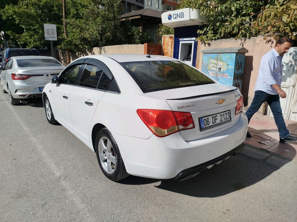 Chevrolet Cruze 2011 model sorunsuz yazılımlı araç - 6