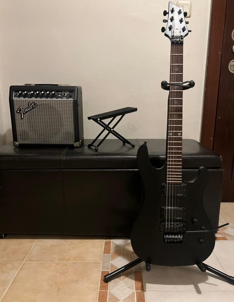 elektro gitar cort evl-K4, fender amfi ve aksesuarları - 2