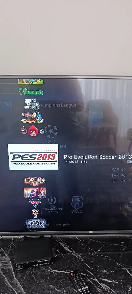 PlayStation 3/ - 80 adet dijital oyun lu 1tb - 5