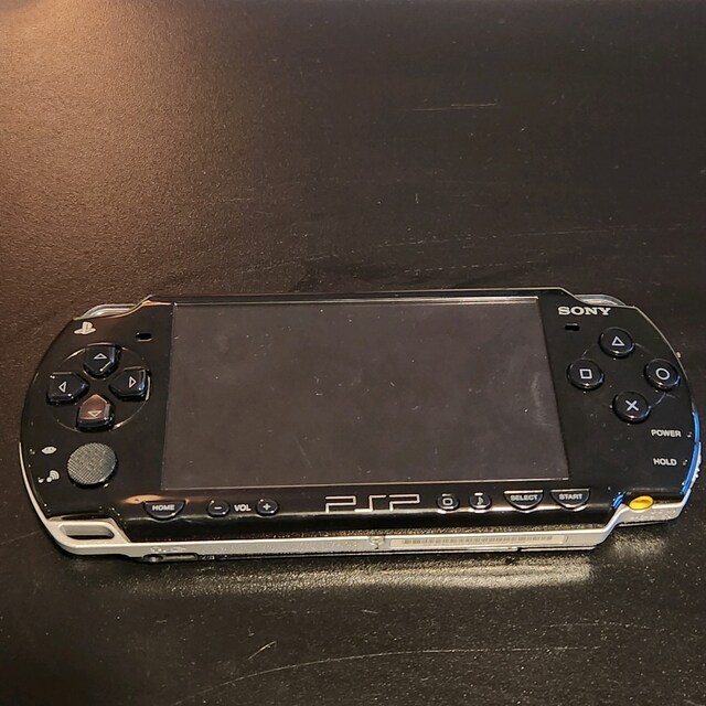 PSP 2004 PB PIANOBLACK SONY