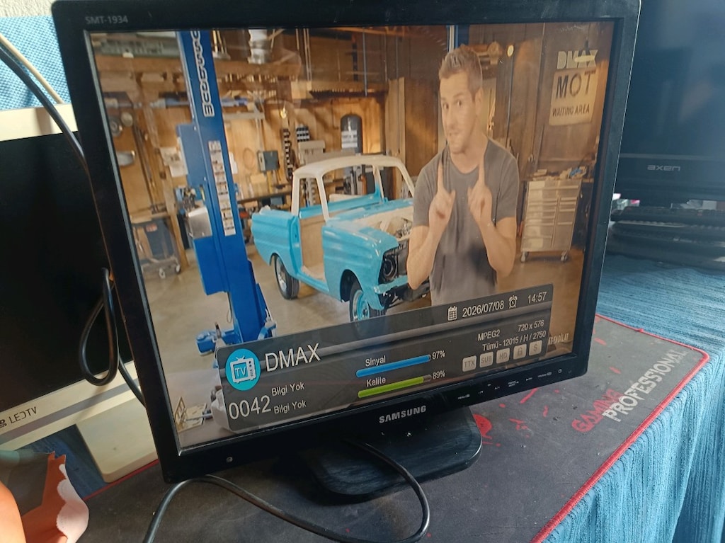 HDMI VGA Hoparlör Monitör& TV 19" süper - 7