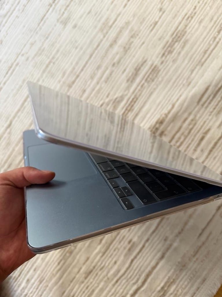 Bir kaç kez kullanılmış garantili MackBook Air M4 16GB - 4