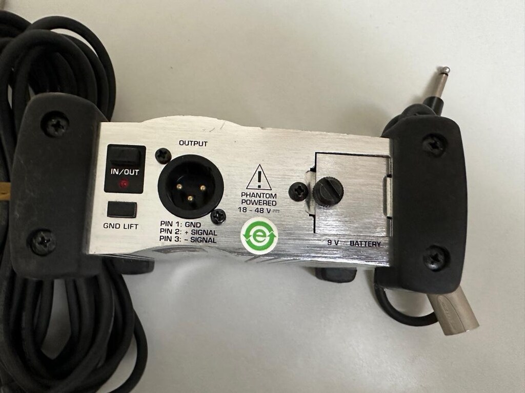 Behringer DI100 Tek Kanallı Aktif DI Box (Batarya/Phantom Power Destek - 7