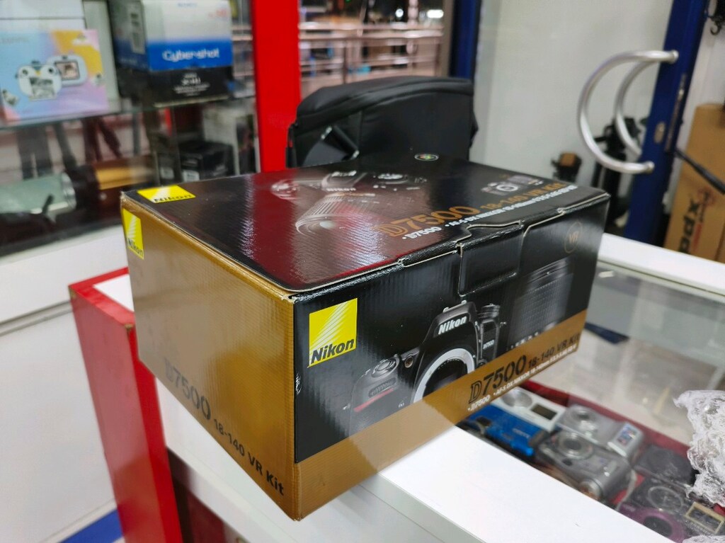 NİKON D7500 18-140MM VR SIFIR FOTO KLİNİKTE - 2