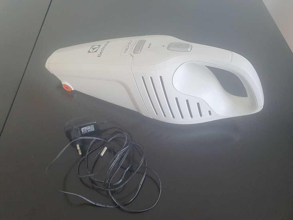 ELEKTROLÜX RAPİDO ŞARJLI SÜPÜRGE - 7