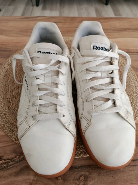 reebok beyaz spor ayakkabi