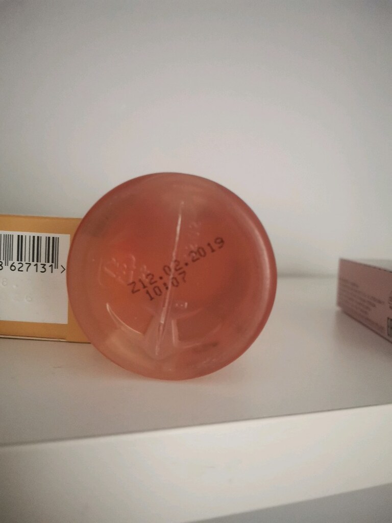Avon Attraction Kadın Parfüm ve kozmetik içeren set - 5