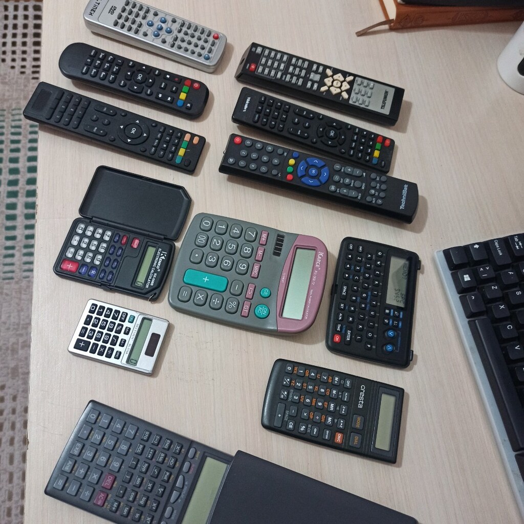 Tv kumandası ve hesap makinaları - 2