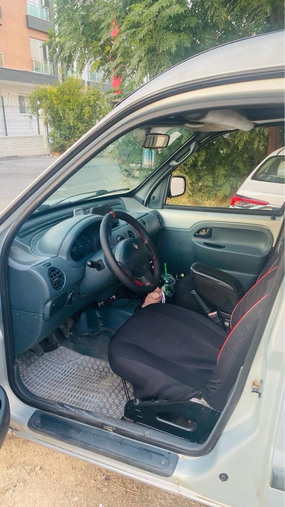 Renault kangoo 2001 1,9 RN motor parasına - 11