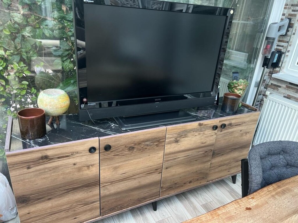 tv konsolu - 2