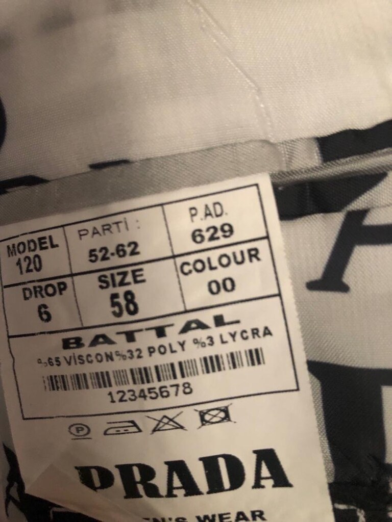 prada marka ceket