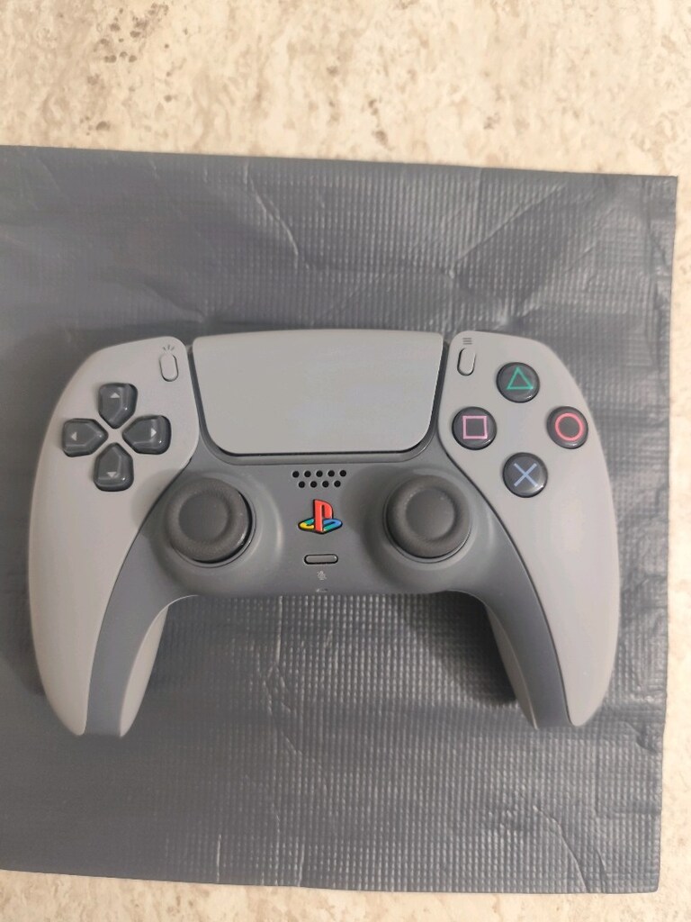 ps5 limited edition 30 yıl - 7
