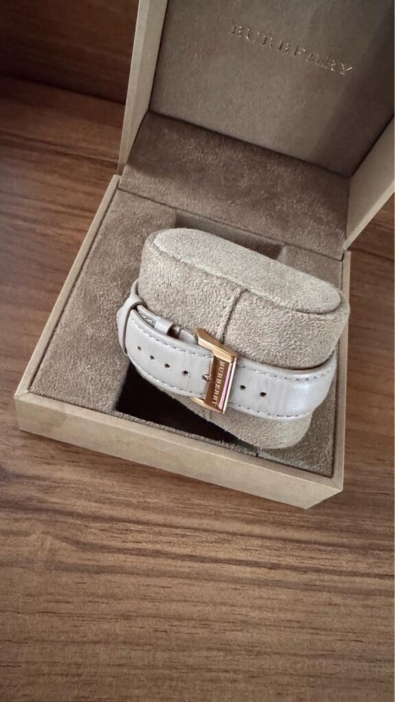 Burberry Kadın Saati - 4
