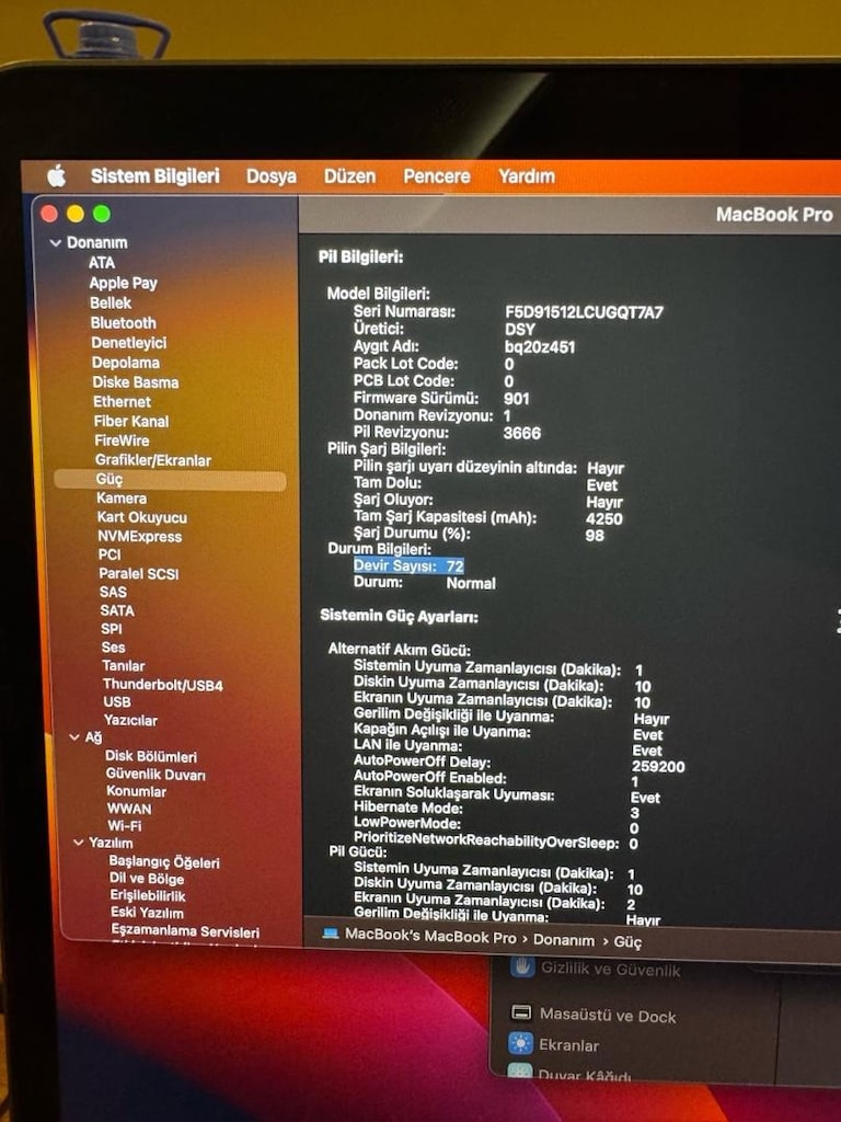 Apple MacBook Pro 2017 - 10