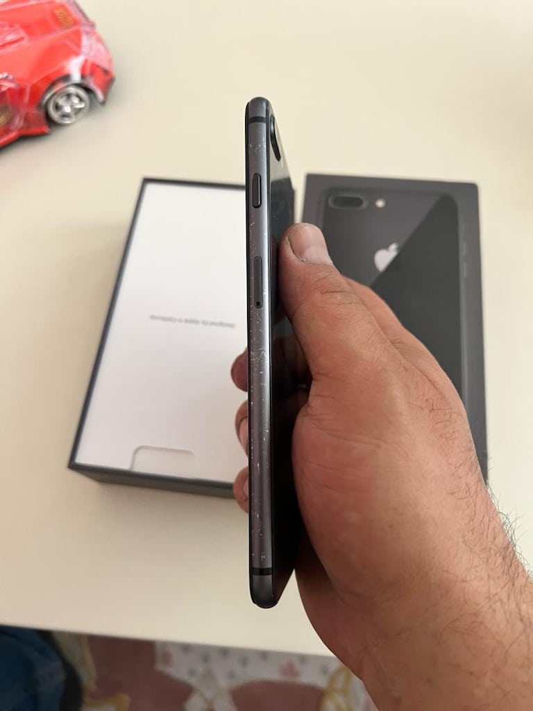 iPhone 8 Plus 64 gb - 5