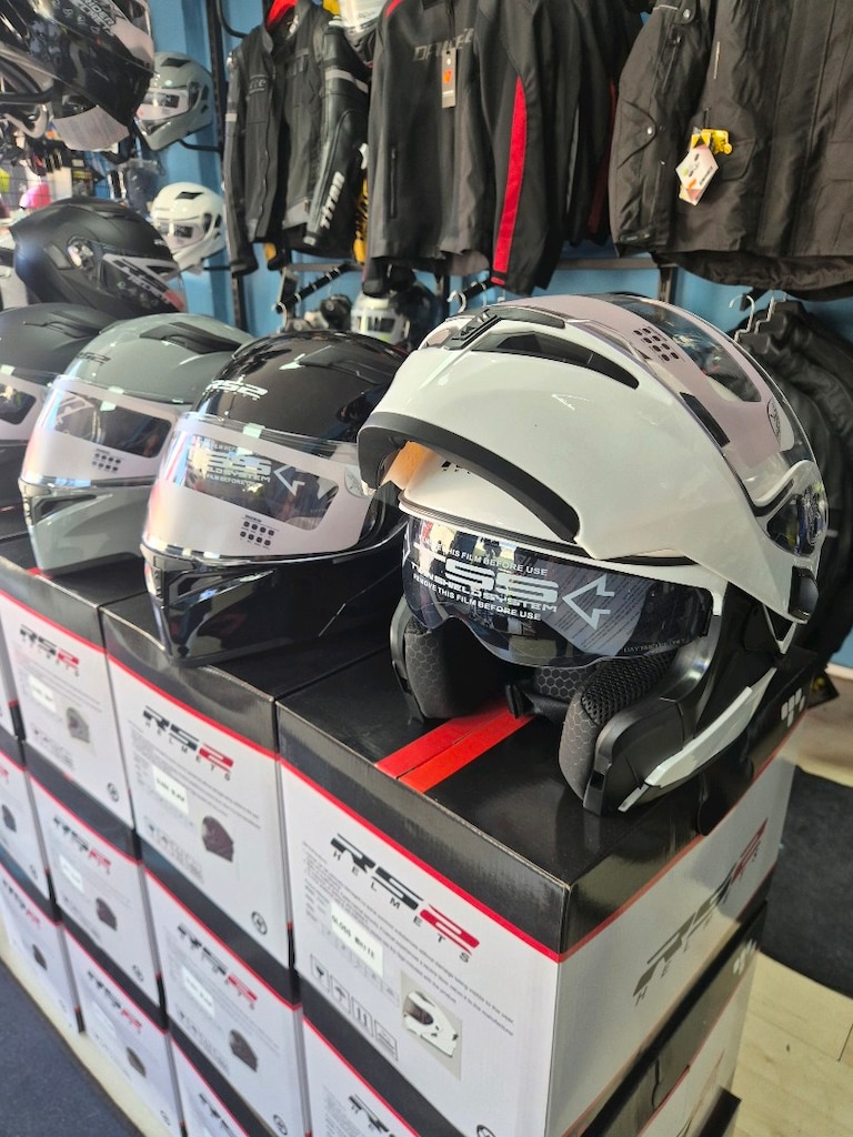 Açılır Çene Güneş Vizörlü Uygun Kask - 2