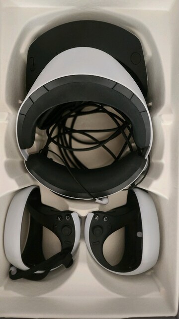 Temiz kullanılmış Playstation VR-2 alıcısını pişman etmez.