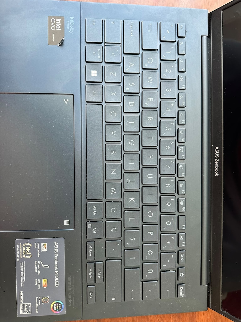 ASUS Zenbook 14 OLED Ultra 5 125H / 16 GB RAM / 512 GB SSD - 4