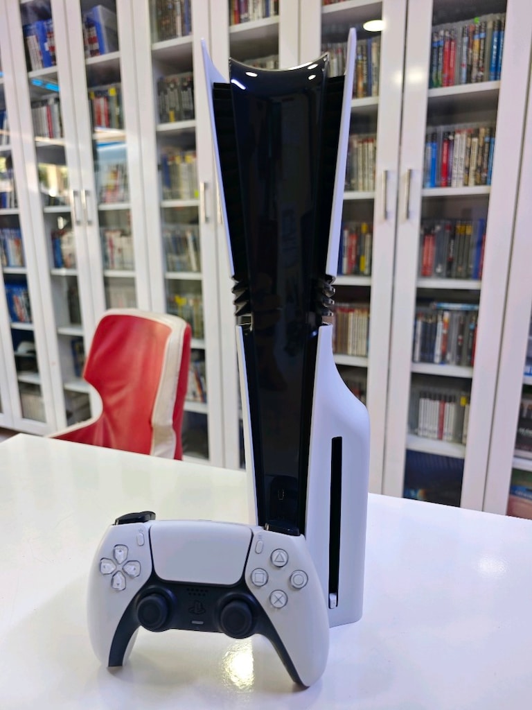 PS5 PRO CD Lİ VERSİYON 2 TB SSD SIFIR AYARINDA ORJİNAL TERTEMİZ - 2