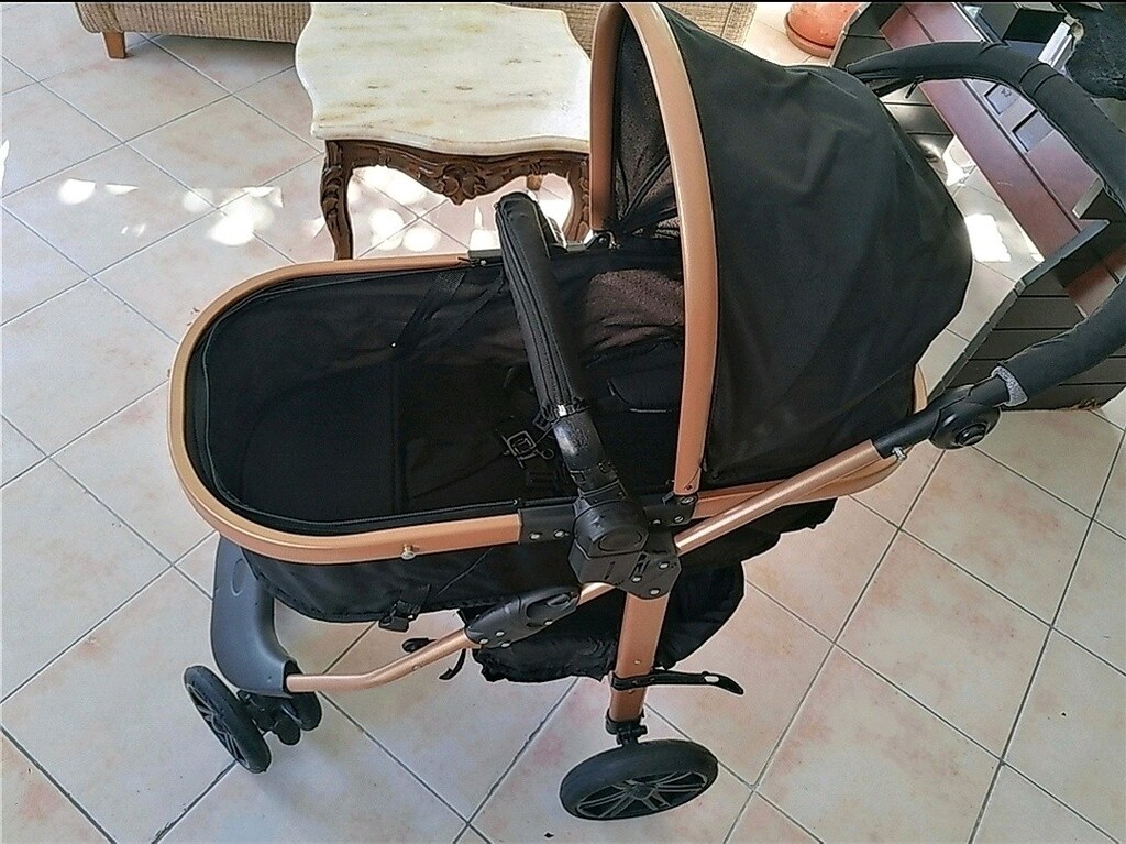 Sıfır bebek arabası kutusunda hiç kullanılmamıştır - 2