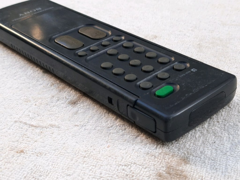 SONY RM-842 VİDEO,TELEVİZYON VE LASER DİSC KUMANDASI - 6