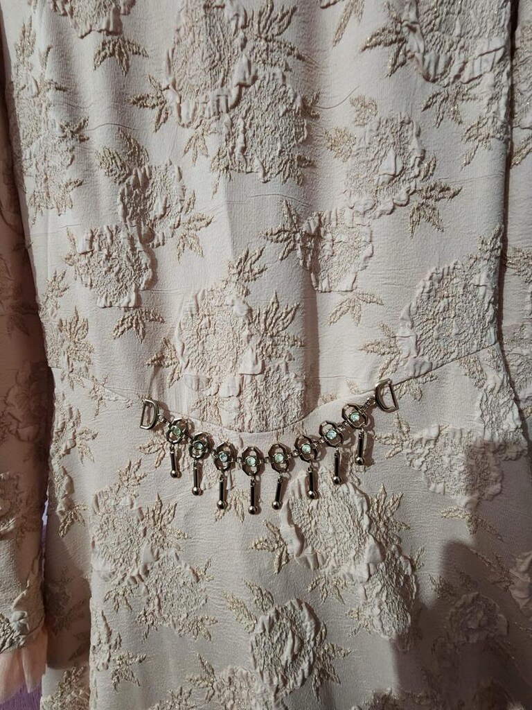 Bej Nakışlı Uzun Kollu Vintage Elbise — görsel 9/11
