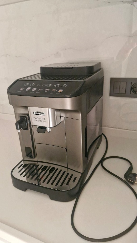 Delonghi Magnifica Evo Otomatik kahve makinası - 3