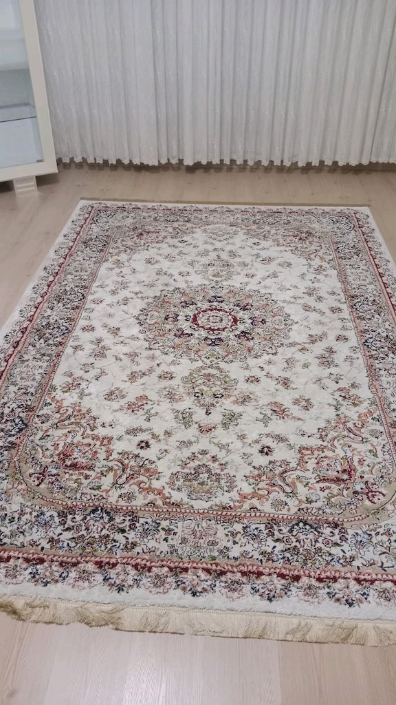İSTİKBAL MASA TAKIMI GÜMÜŞLÜK İPEK HALI 6M2 - 4