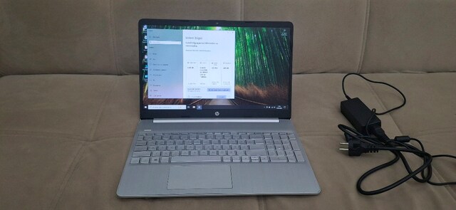 HP i5 10.nesil 8gb DDR4 ram 256GB M2 SSD