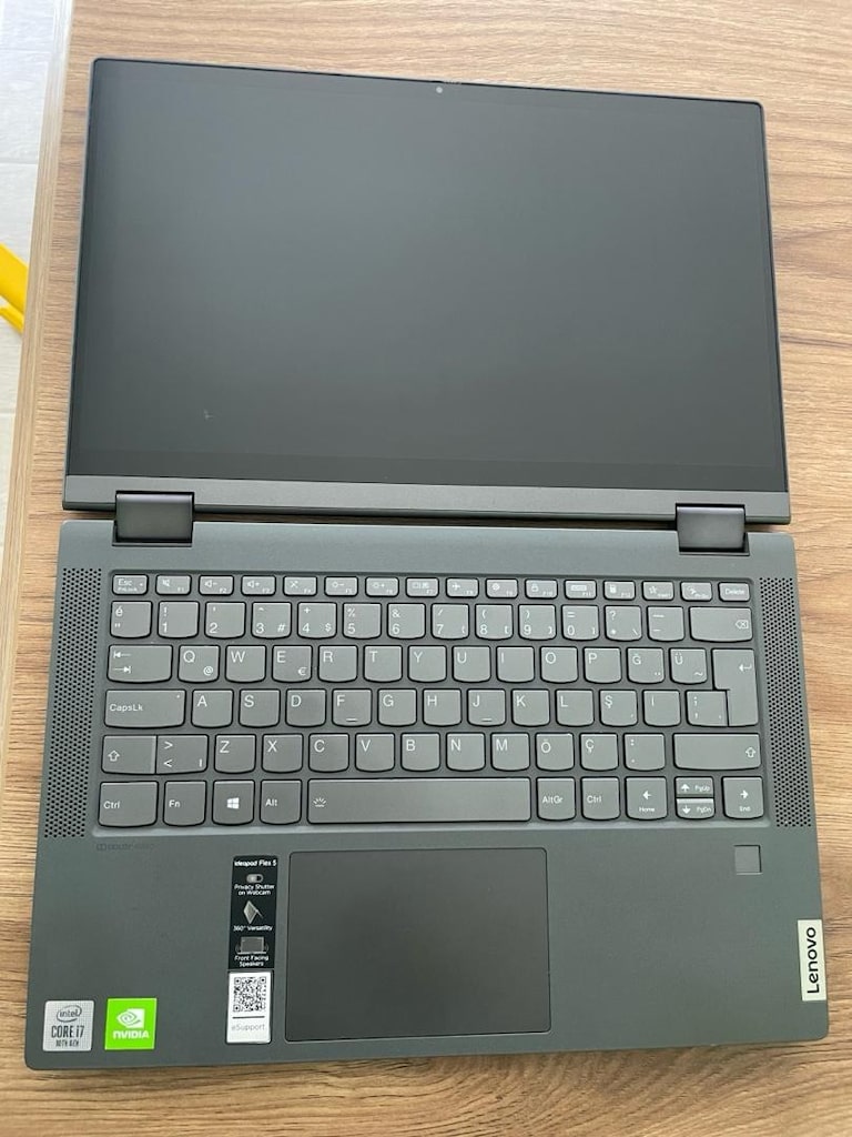 LENOVO İDEAPAD DOKUNMATİK EKRANLI i7- 8Gb Ram -512 SSD Laptop - 19
