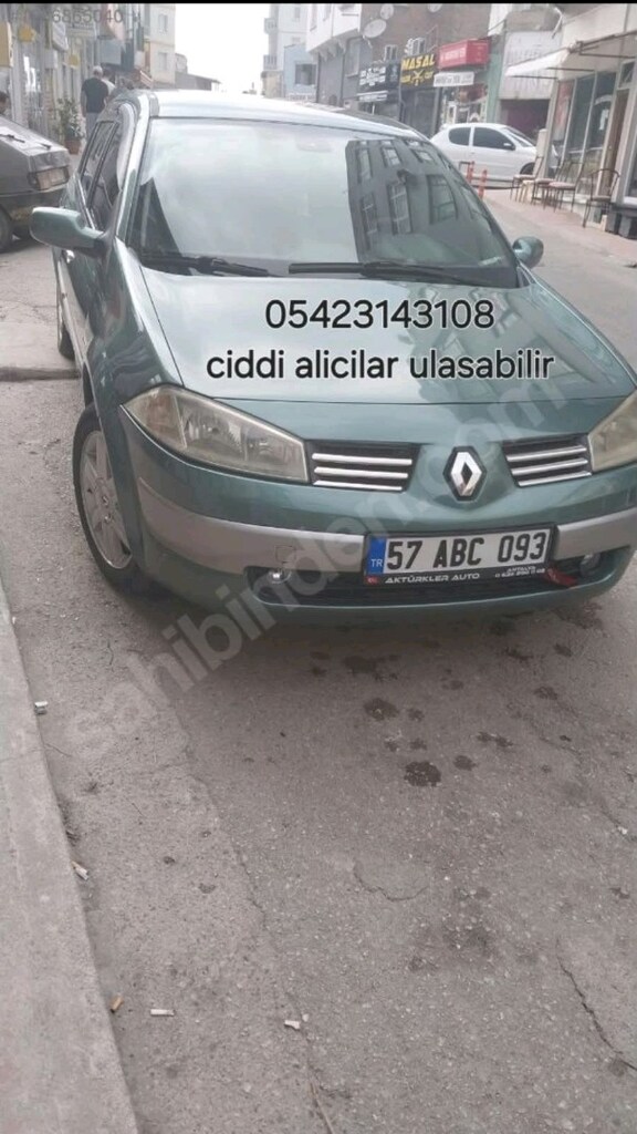 Megane2004 model temiz bakımlı aile aracıdır tüm bakımları yapılmıştır - 14