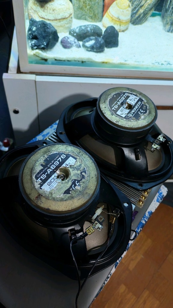 Pioneer 404 amfi ve 6976 eski seri bilen bilir - 6