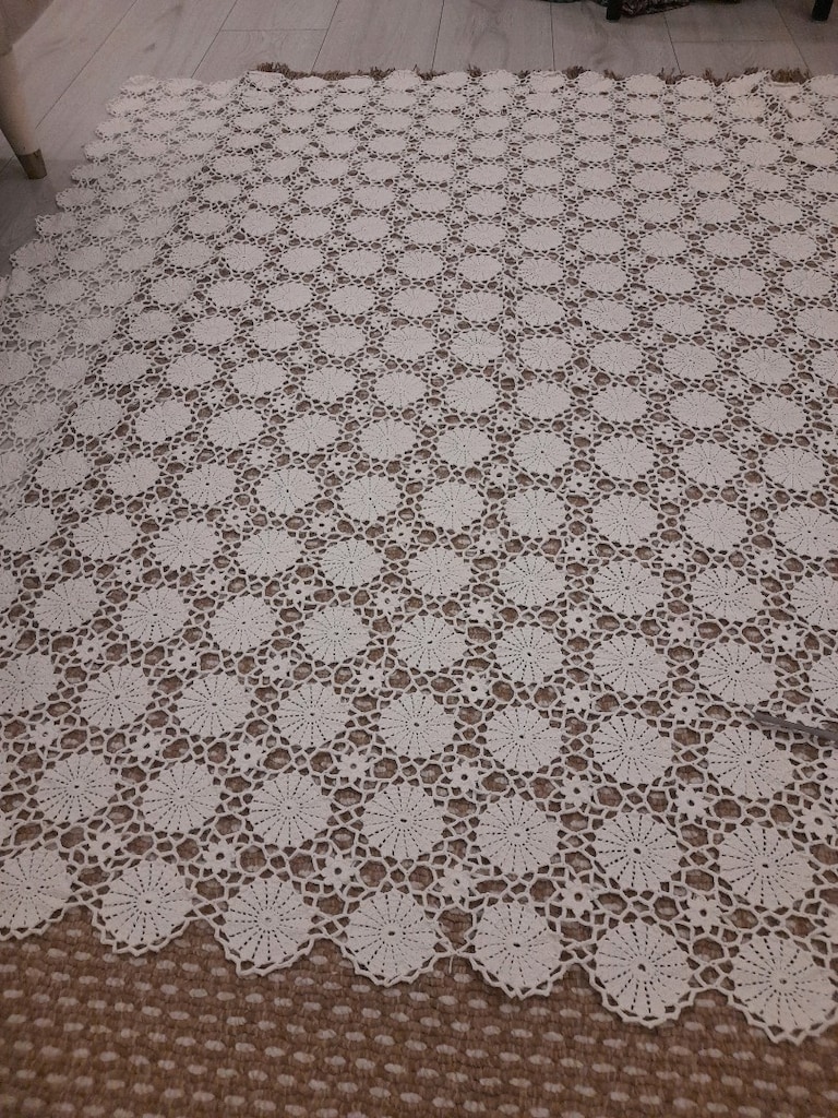 masa örtüsü az kulanıldı kalın ipten öruldu 130.x130.ebatı kare masa - 4