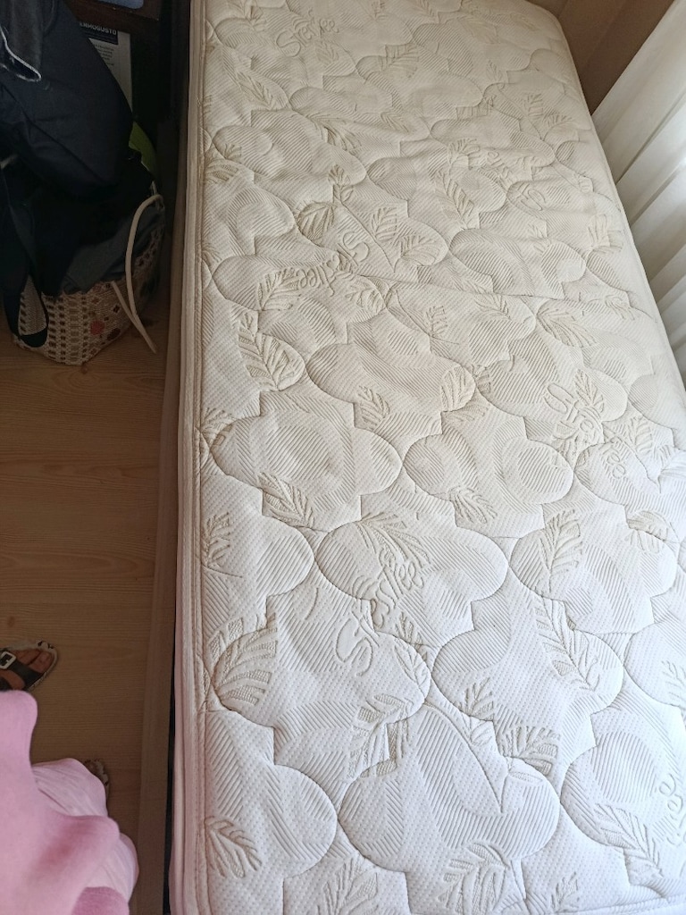 istikbal baza yatak başlık