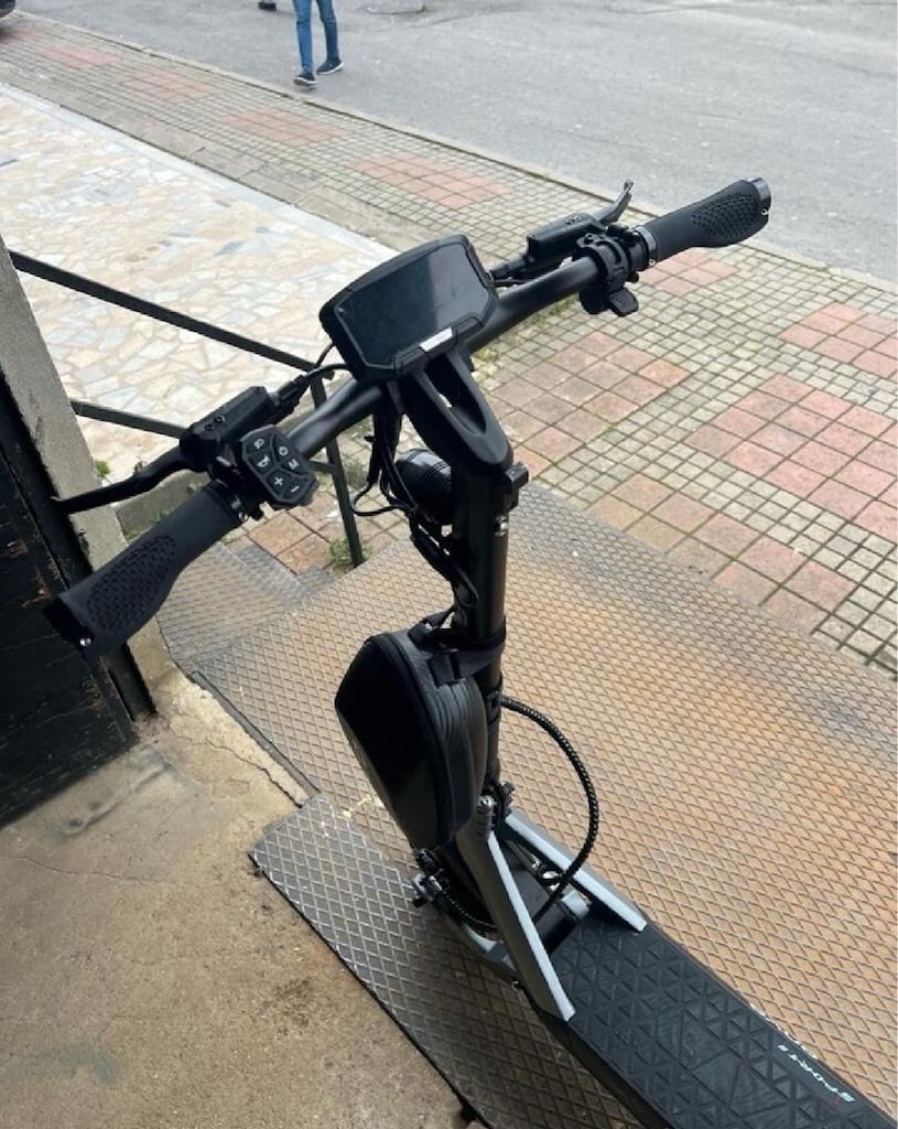 ONVO RX-05 2400W 70 km menzil çift motor scooter gri renk - 7