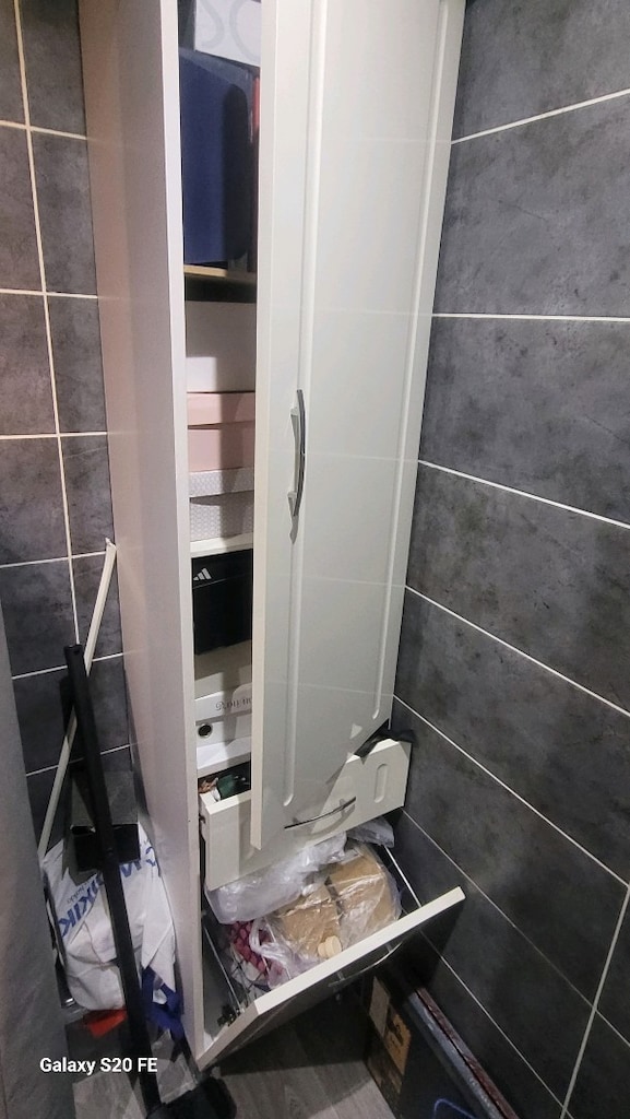 1 TANE Banyo dolabı kirli sepetli 2 âdet çok amaçlı dolap lake boyali - 2