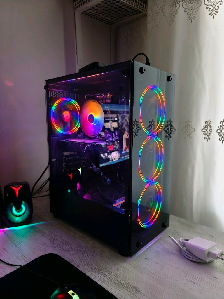 RGB 4 fanlı masaüstü bilgisayar kasası (BOŞ KASA) 120mm - 9