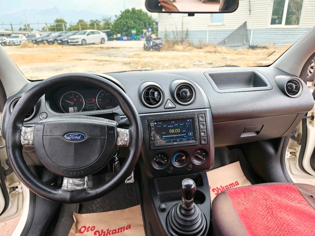 Ford Fiesta 2006 1.4 TDCİ 240bin km - 13